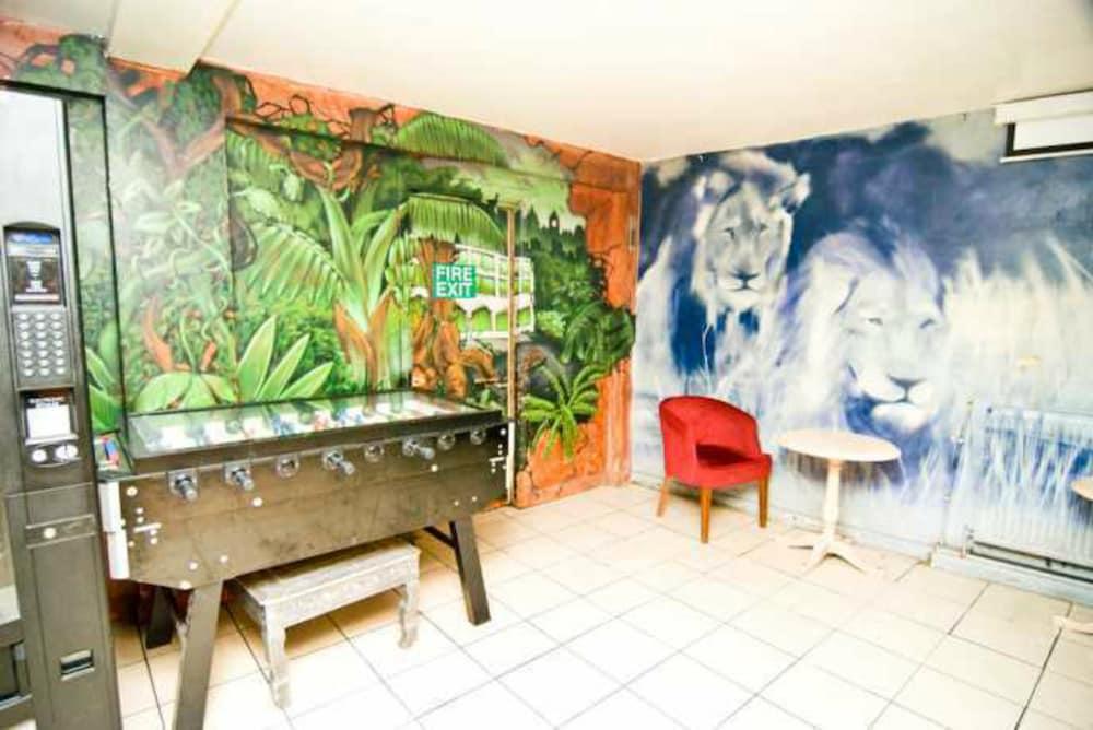 Hostal Kensal Backpackers
