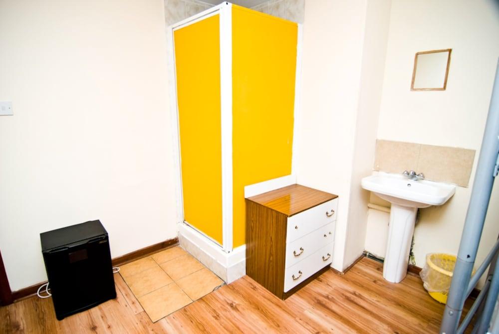 Hostal Kensal Backpackers