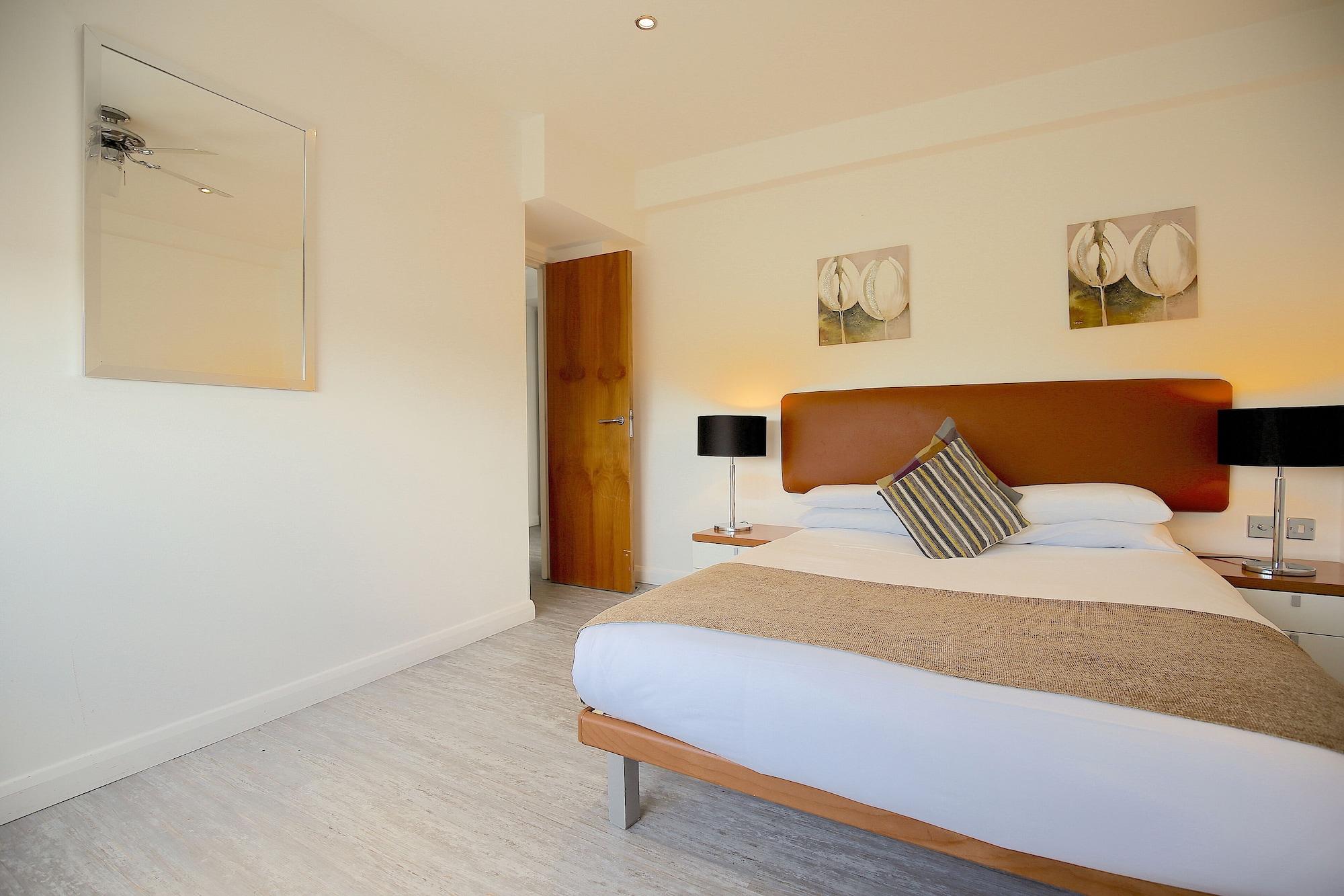 Roland House Aparthotel London