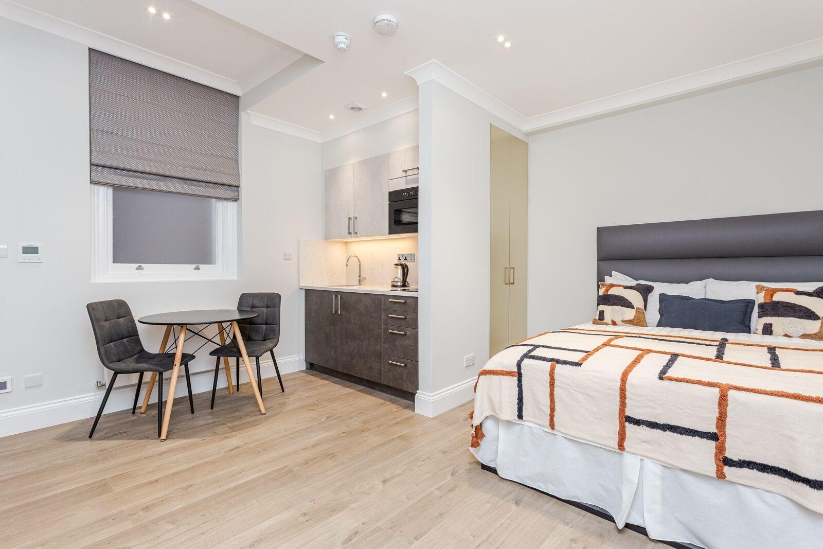 Courtfield Apartment