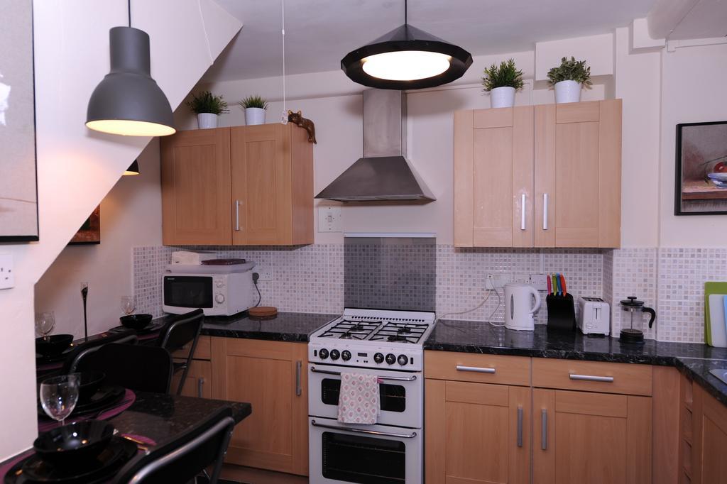 Kingward Guest house London