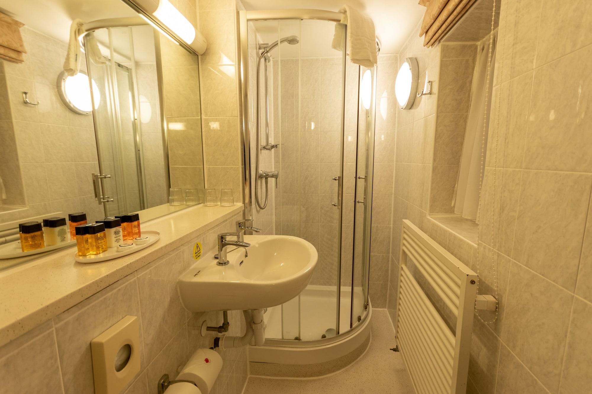 The Darlington Hyde Park 3* London