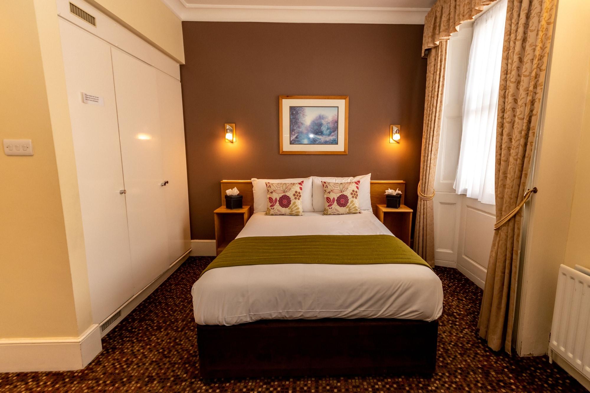 The Darlington Hyde Park 3* London