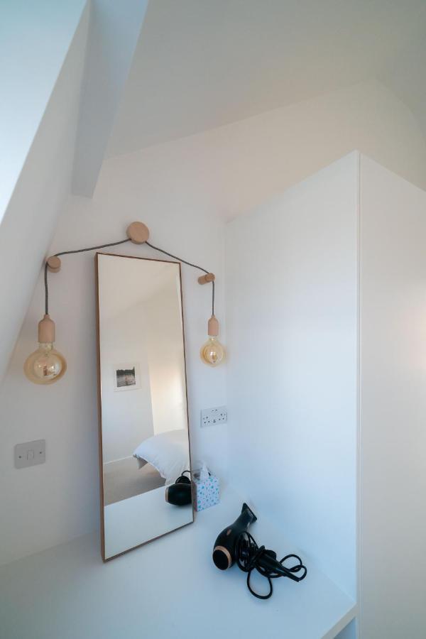 Veeve - East Escape Londen