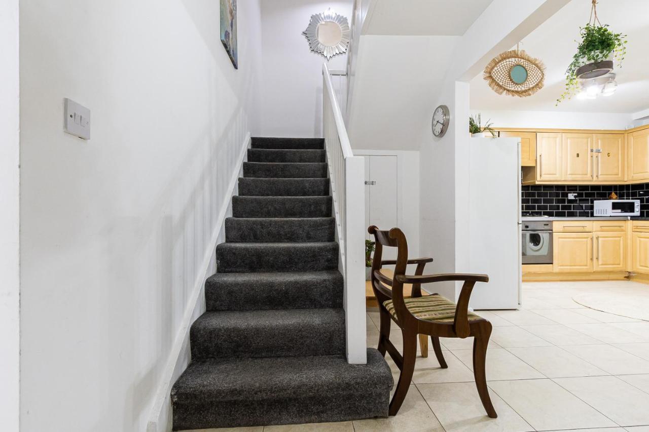 Gorgeous 4 Bedroom 5 Bathrooms House In Marble Arch, Near Oxford Street Holiday home London