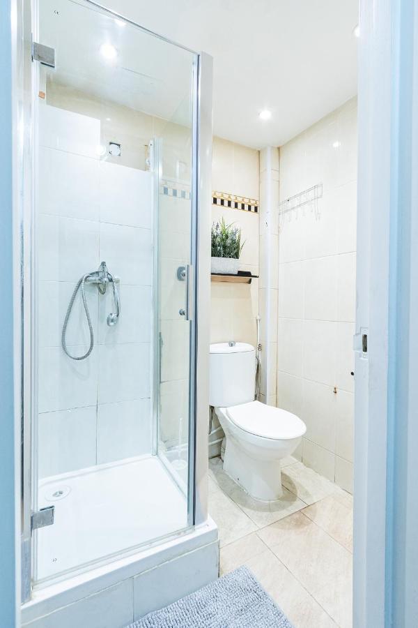 Gorgeous 4 Bedroom 5 Bathrooms House In Marble Arch, Near Oxford Street Holiday home London