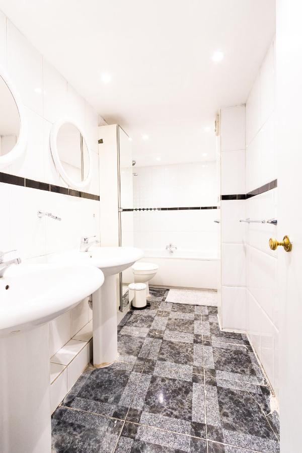 Gorgeous 4 Bedroom 5 Bathrooms House In Marble Arch, Near Oxford Street Holiday home *