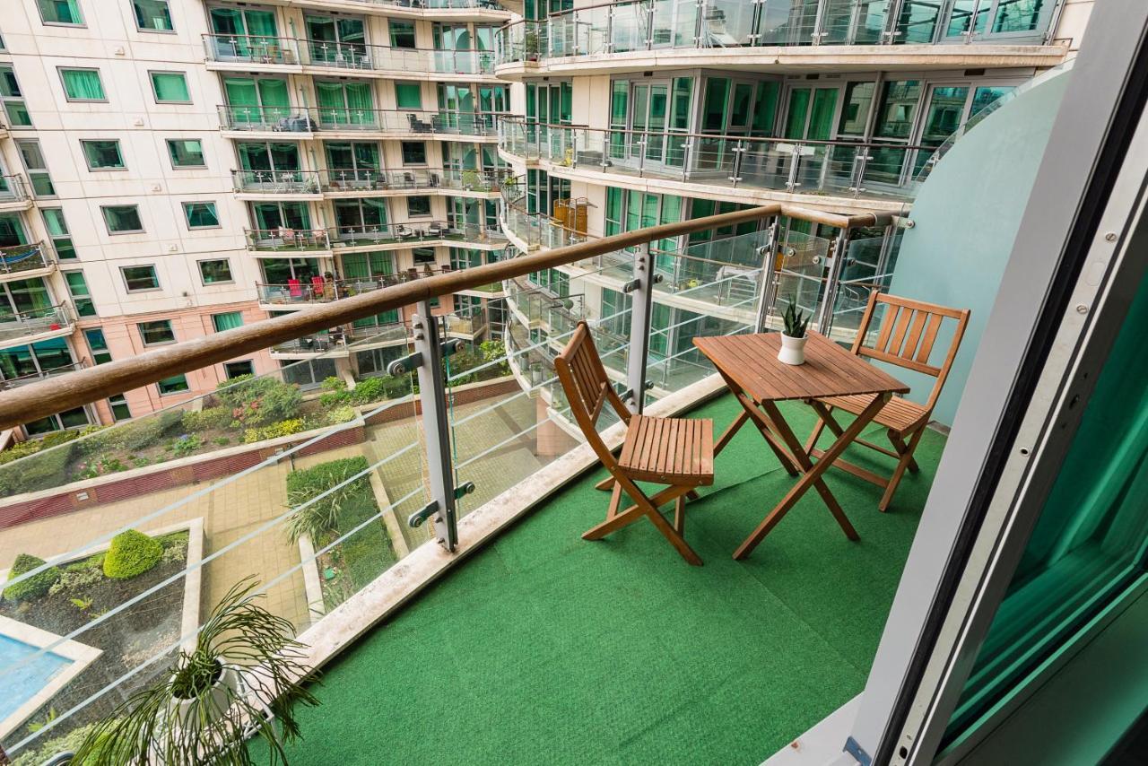 Riverside 2-bedroom Appartement *