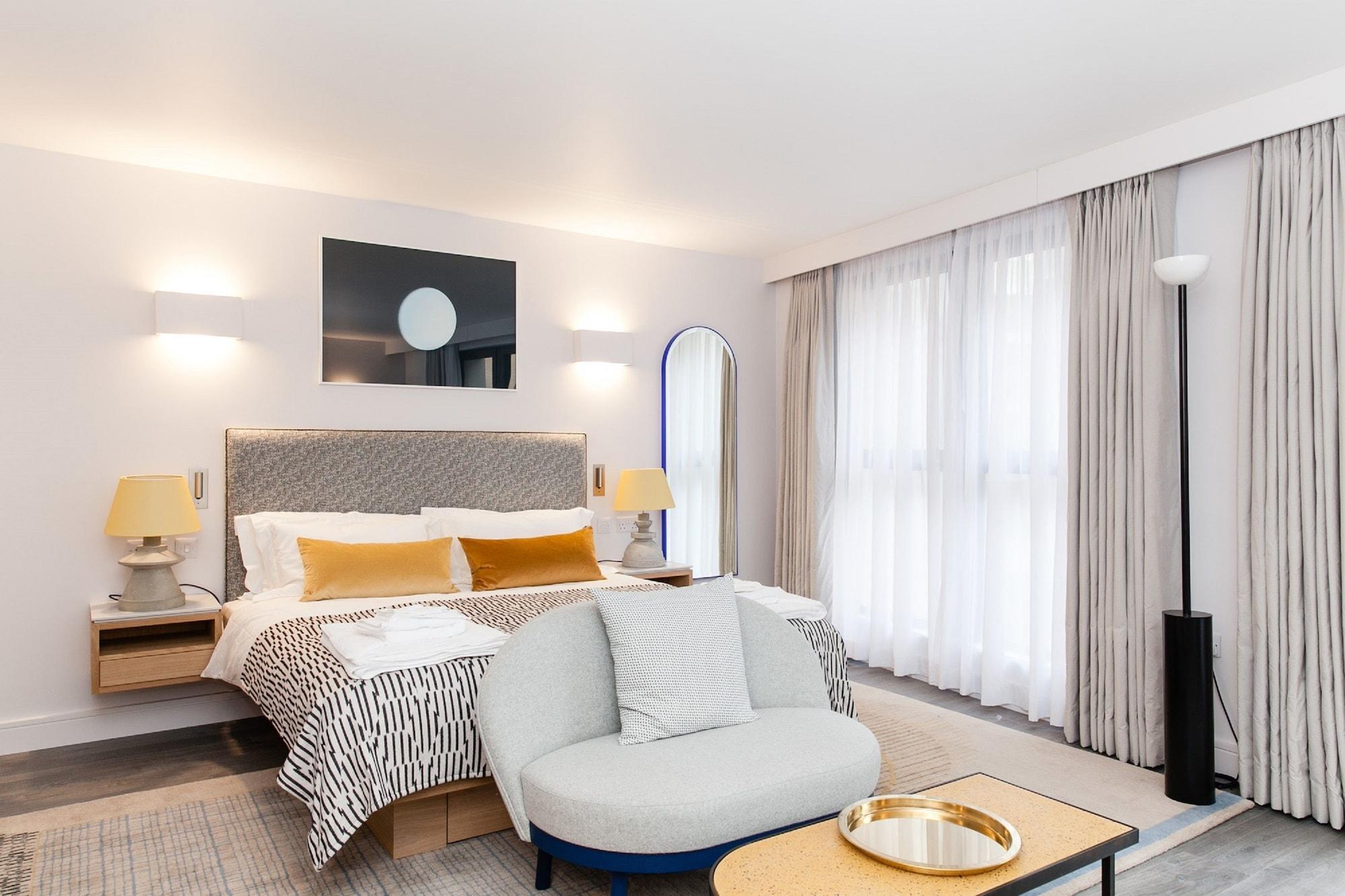 Rockwell East Hotel 3*