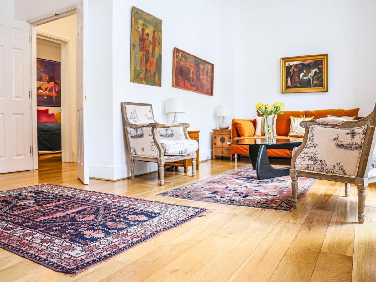 Pass The Keys Stylish 3 Bedroom House In A Quiet Mews By Tube * London