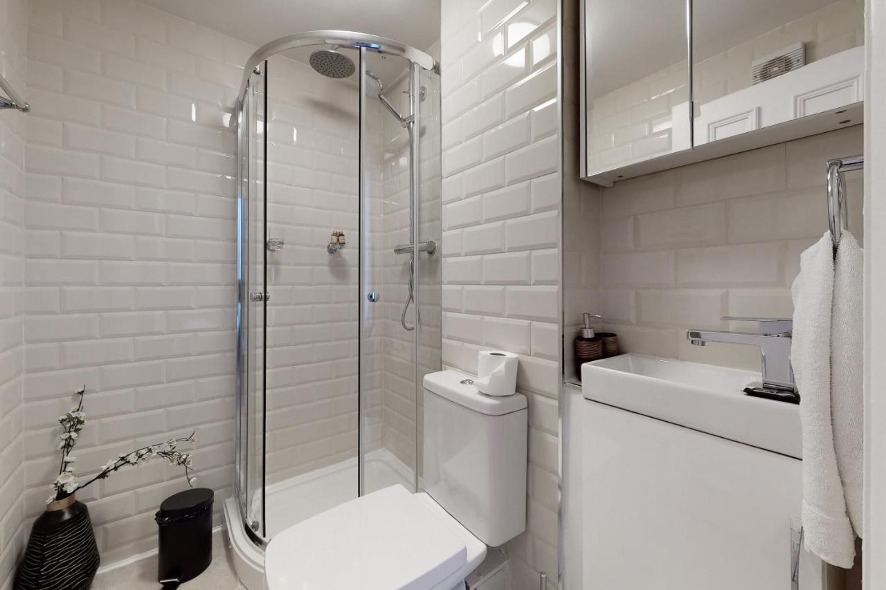 Amazing 1 Bed Near Kilburn Jubilee Line Appartement Londen