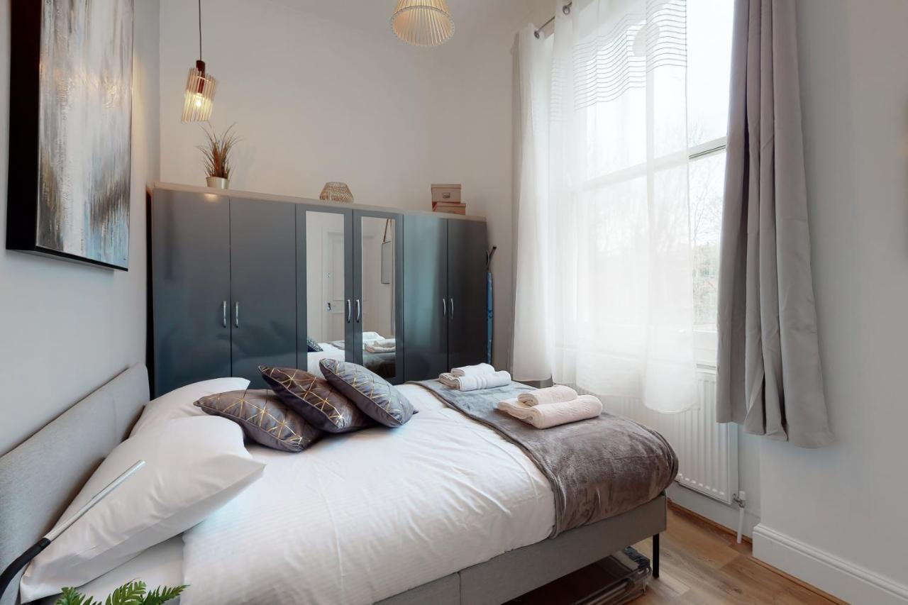 Amazing 1 Bed Near Kilburn Jubilee Line Londen