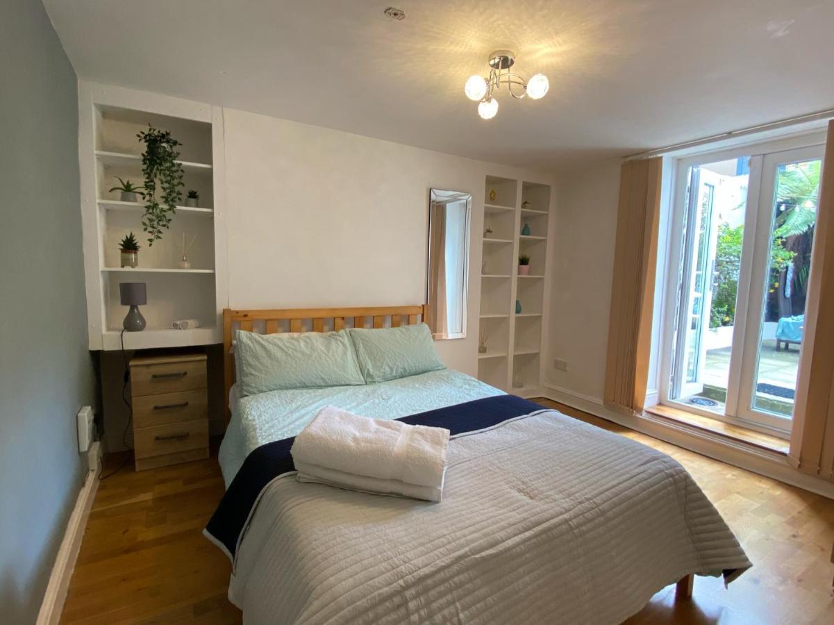 Spacious 2-bed Flat With Garden, 3 Minutes Walk From Oval Tube Station London
