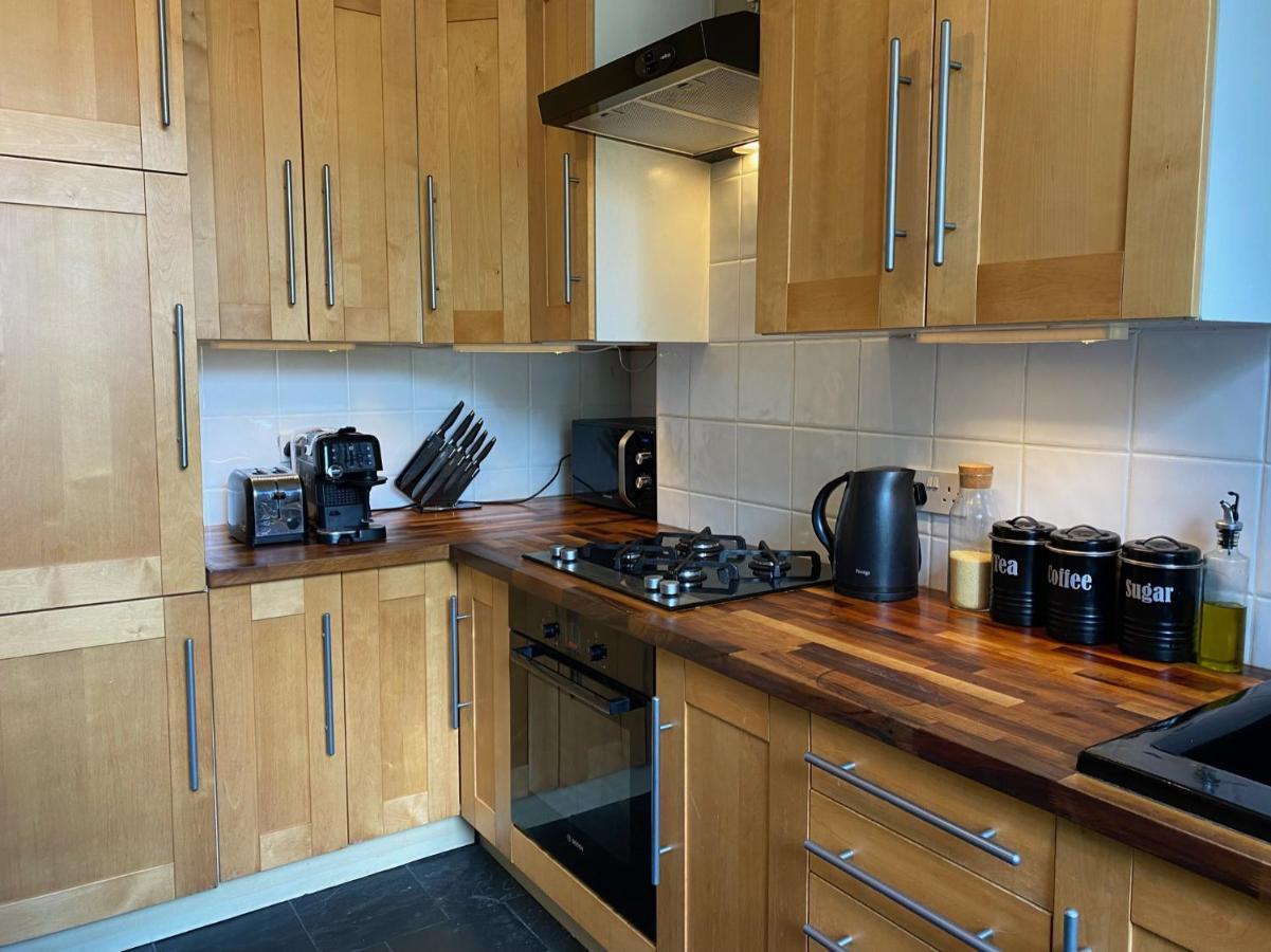 Spacious 2-bed Flat With Garden, 3 Minutes Walk From Oval Tube Station * London