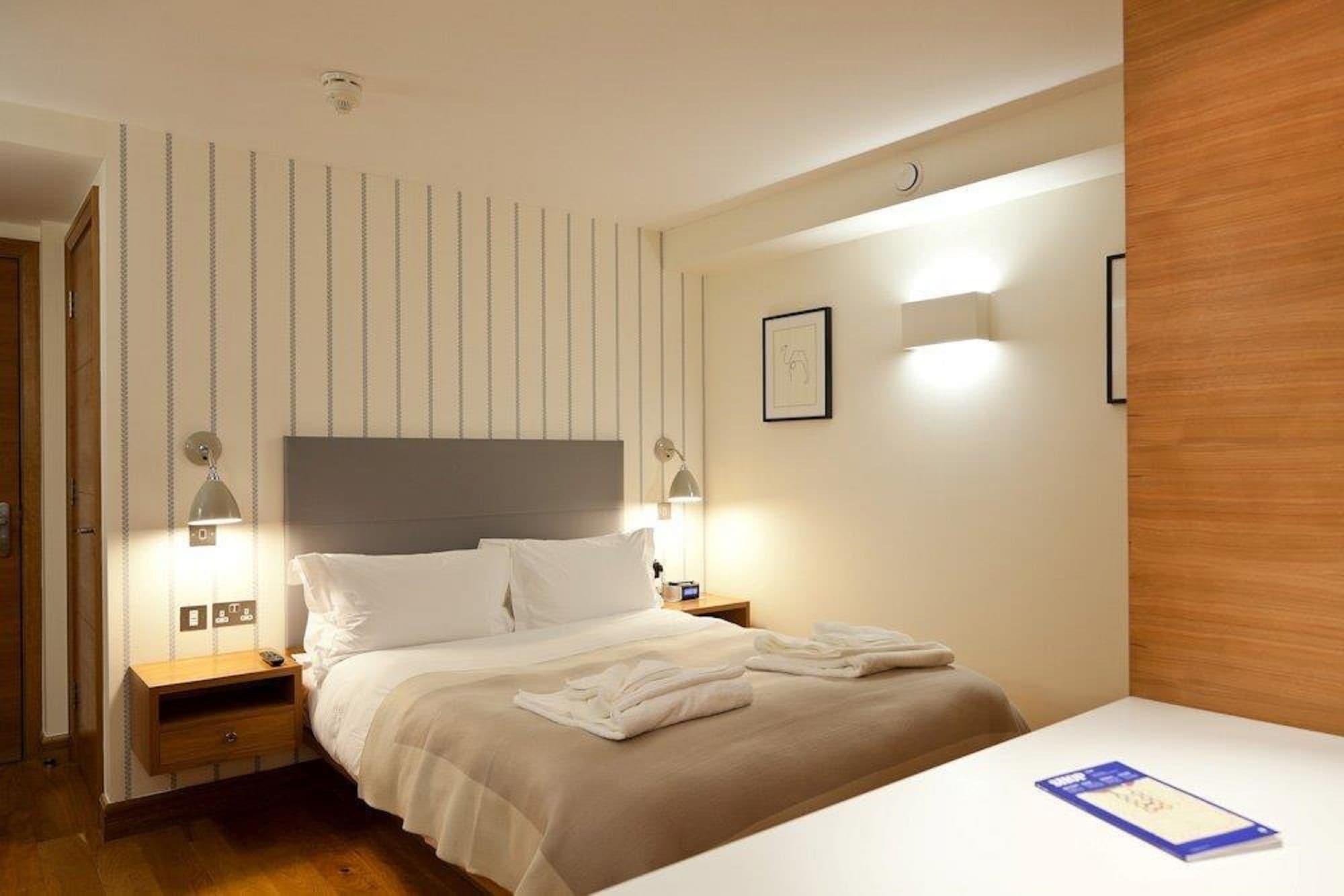 Master Farringdon Apartment London