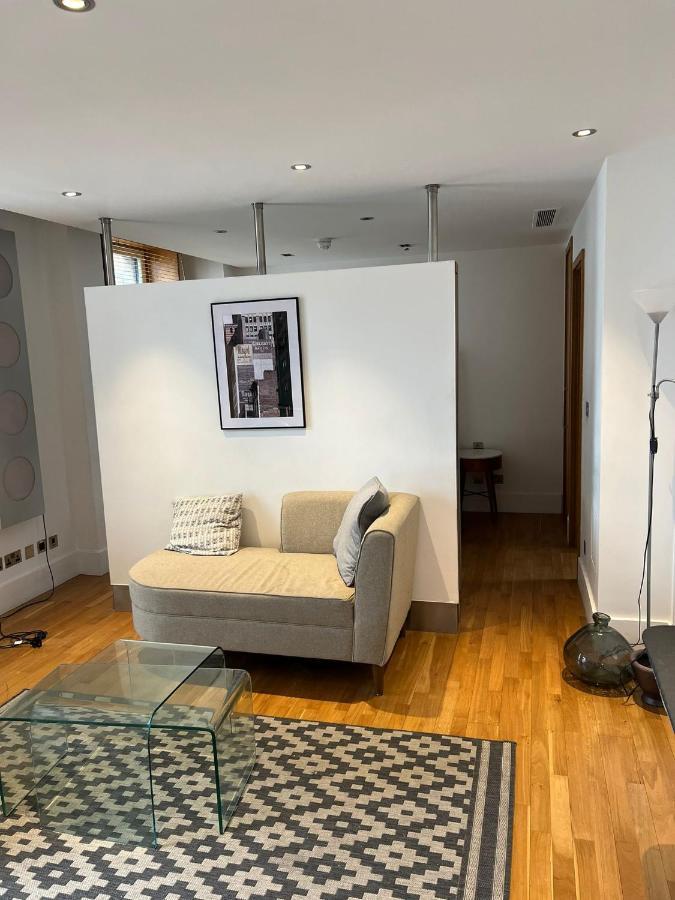 Piccadilly Circus Luxury Studio * London