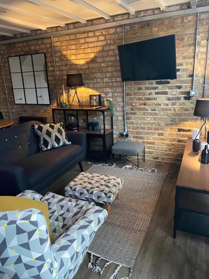 The Old Gin Distillery Est 1850 Appartement Londen