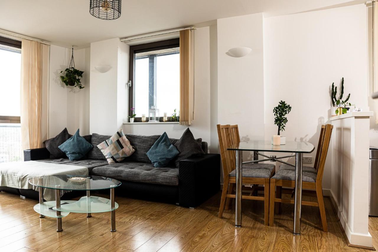 Apartamento - Shadwell - Wrap Around Balcony W Scenic View Londres