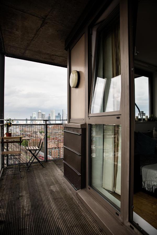 - Shadwell - Wrap Around Balcony W Scenic View Appartement