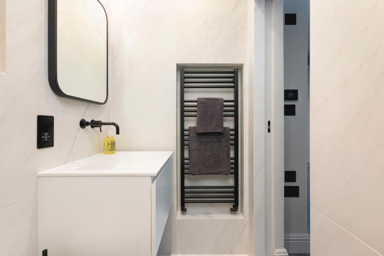 Penthousestays Chelsea - Luxury King / Queen Bed - Near King's Road Londen