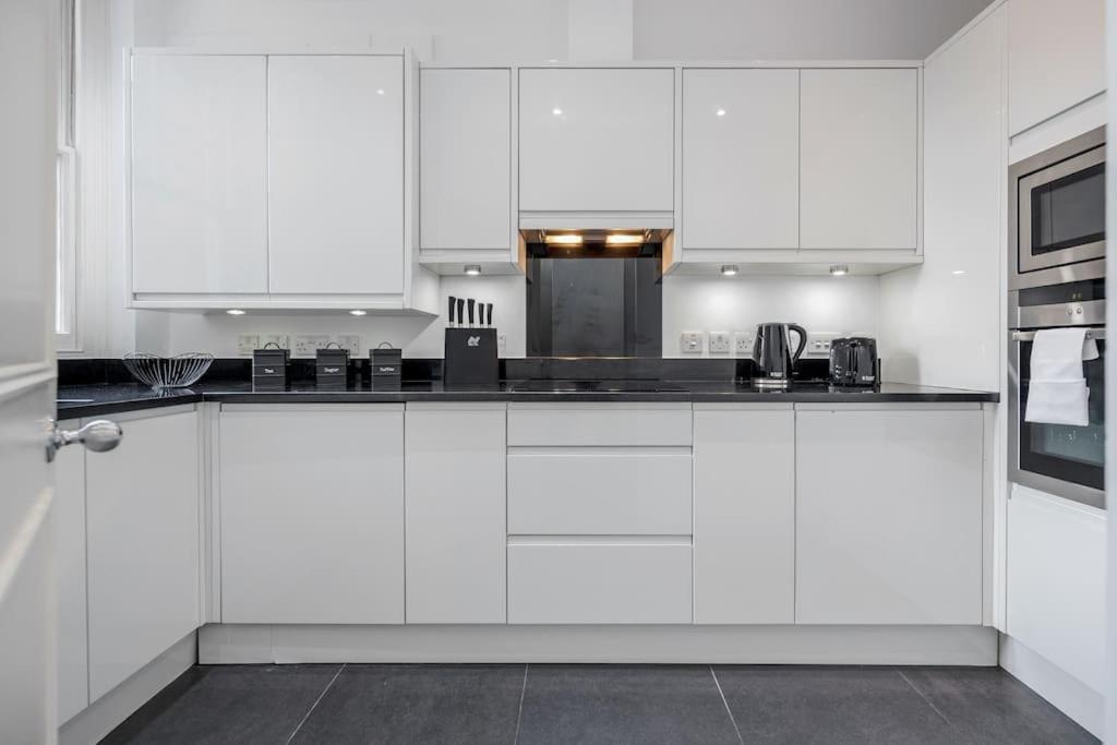 Harrods Luxury Apartment *