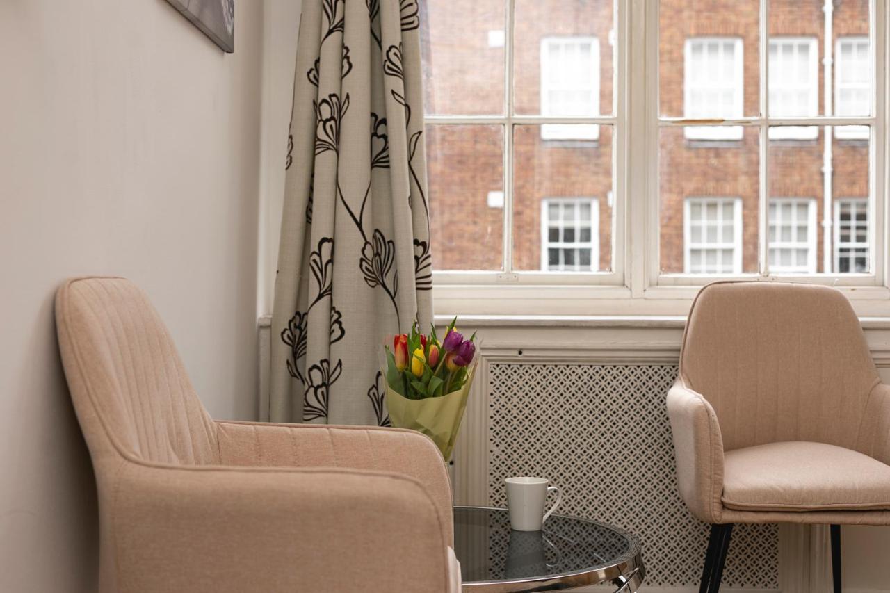 **authentic & Spacious 5 Bed Apartment/hyde Park** Apartment