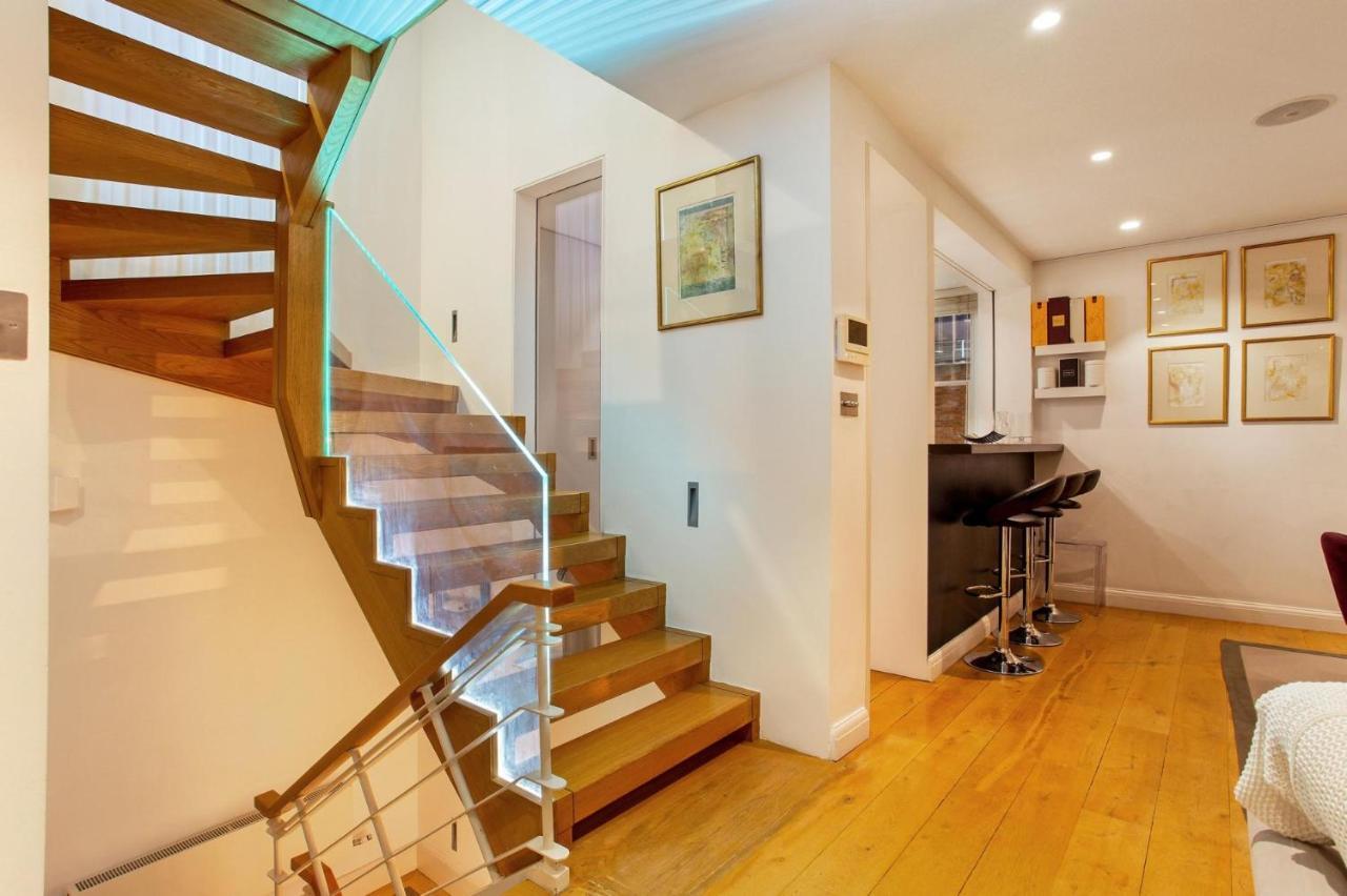 New Stunning 5bd Mews House Holiday home *