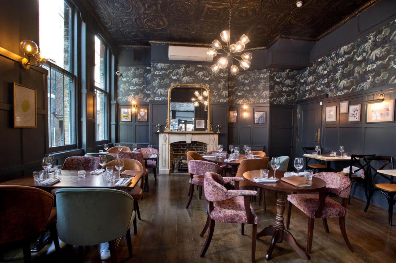 Hotel The Clerk & Well Pub And London