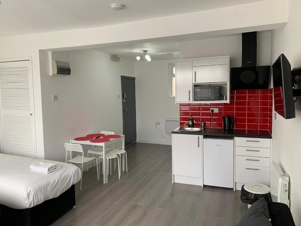 Comfortable - Cosy - Budget In Center Guest house London