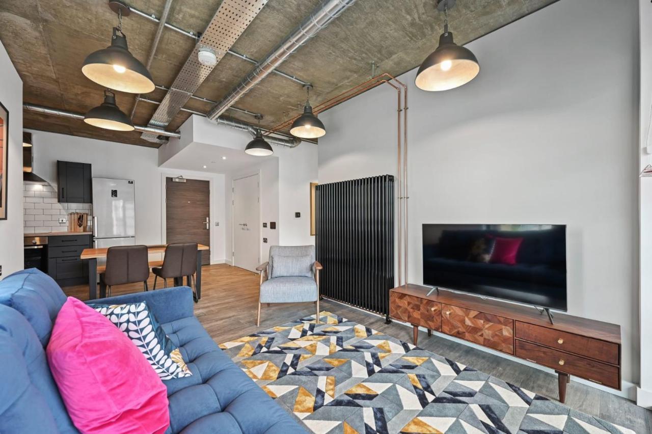 Modern And Chic At Ferrum Near Wembley Park Apartment