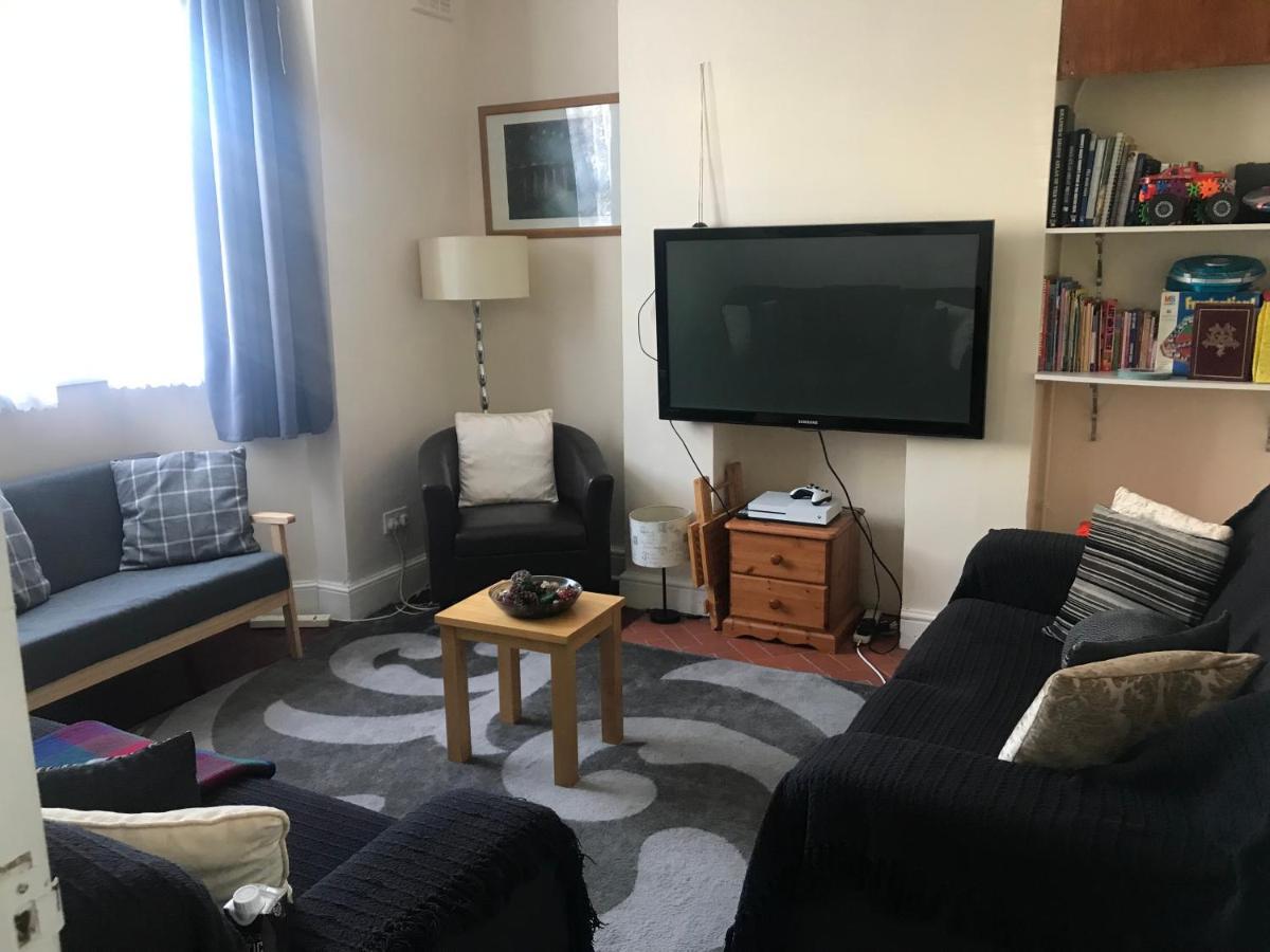 Bubblesbnb- Family 7 Bedroom House
