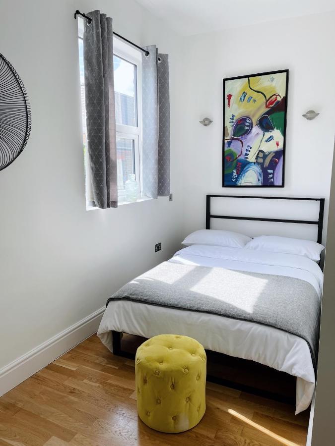 Modern And Light 2 Bed Flat In Sw2 * Londres