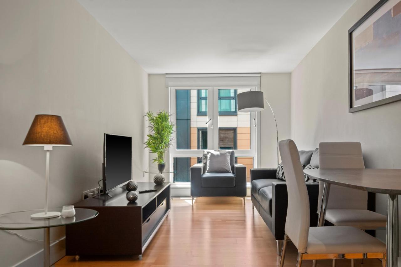 One Bed Serviced Near Blackfriars *