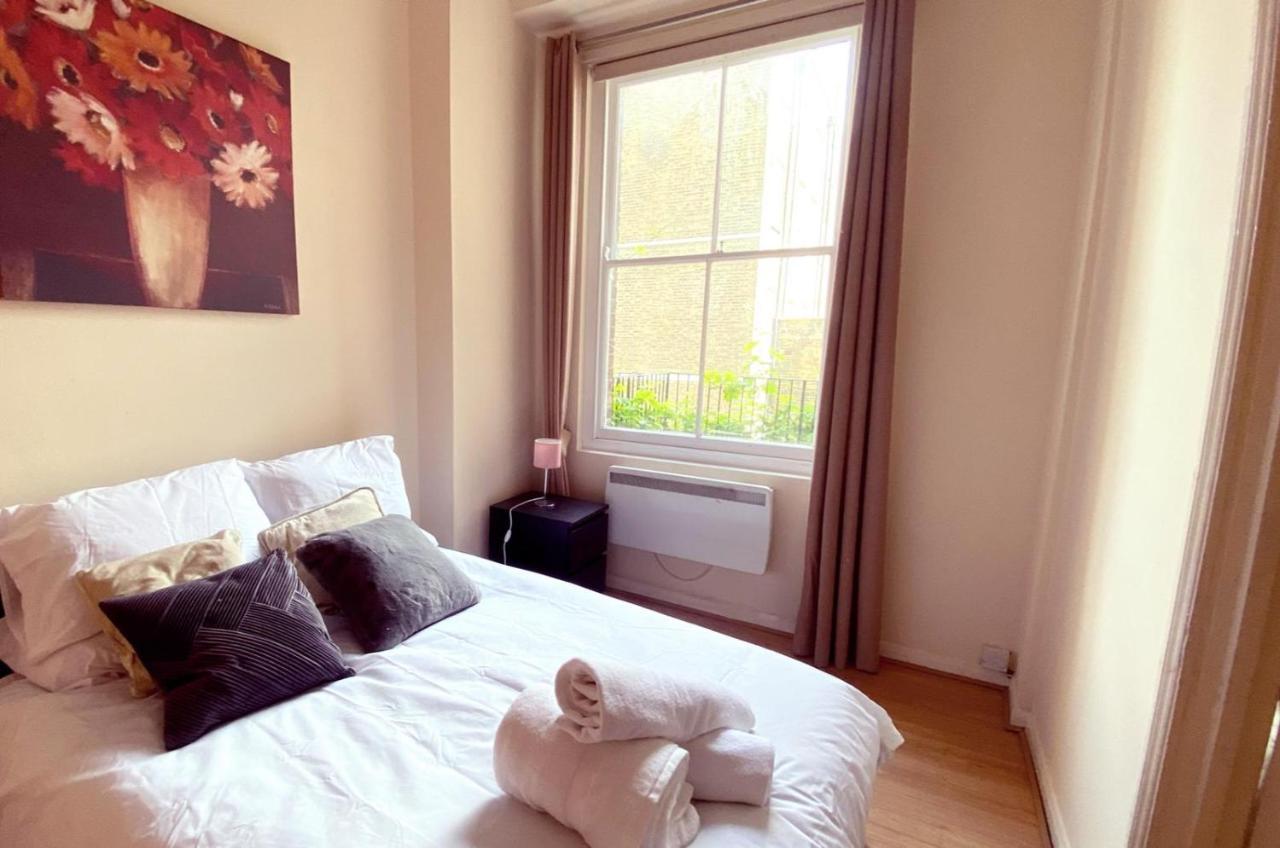 Appartement Spacious 1-bedroom Flat With Private Balcony, Patio, And Traditional Decor In Prime Chelsea Location *