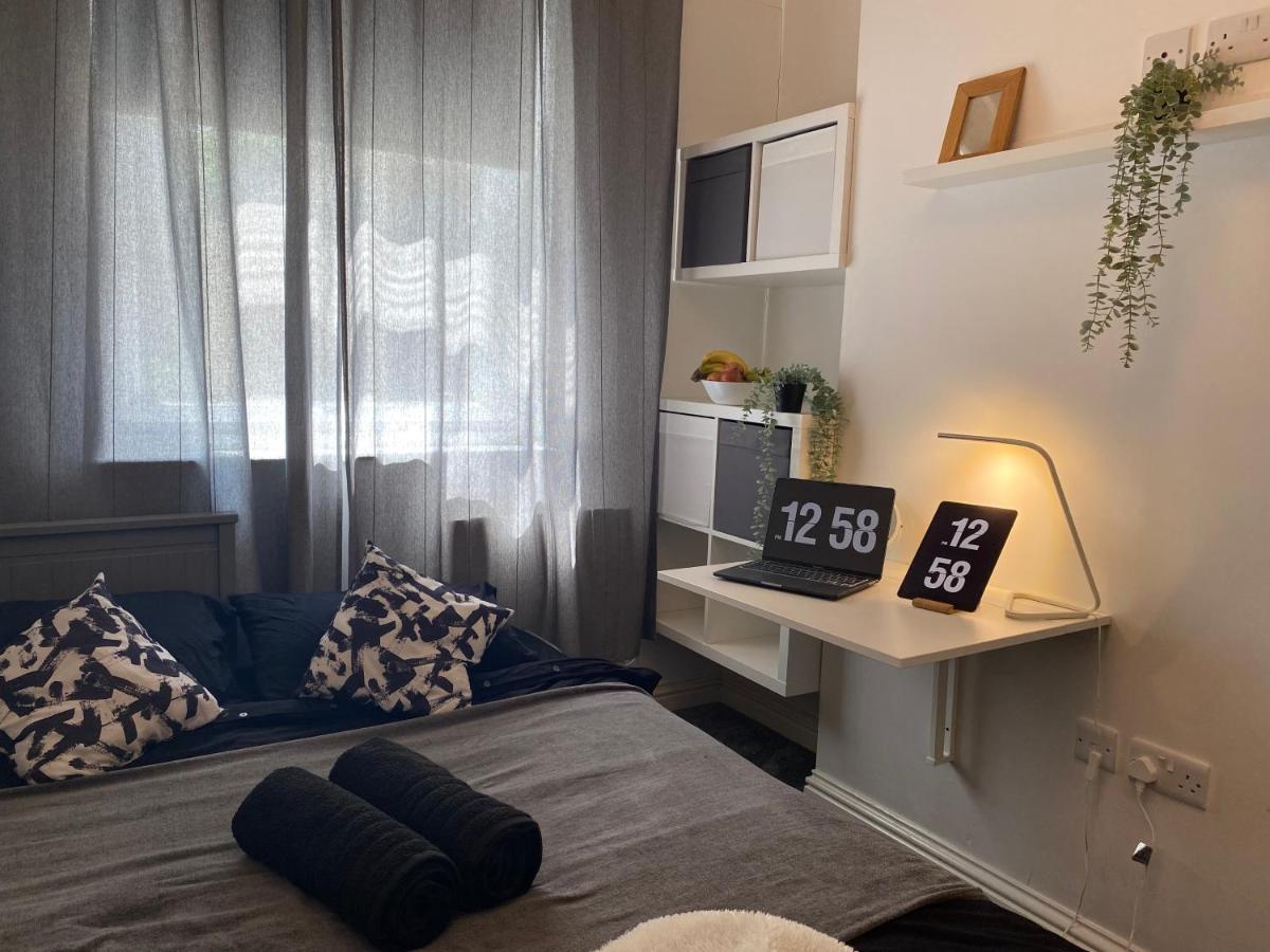 Cosy Flat In Bed & Breakfast London