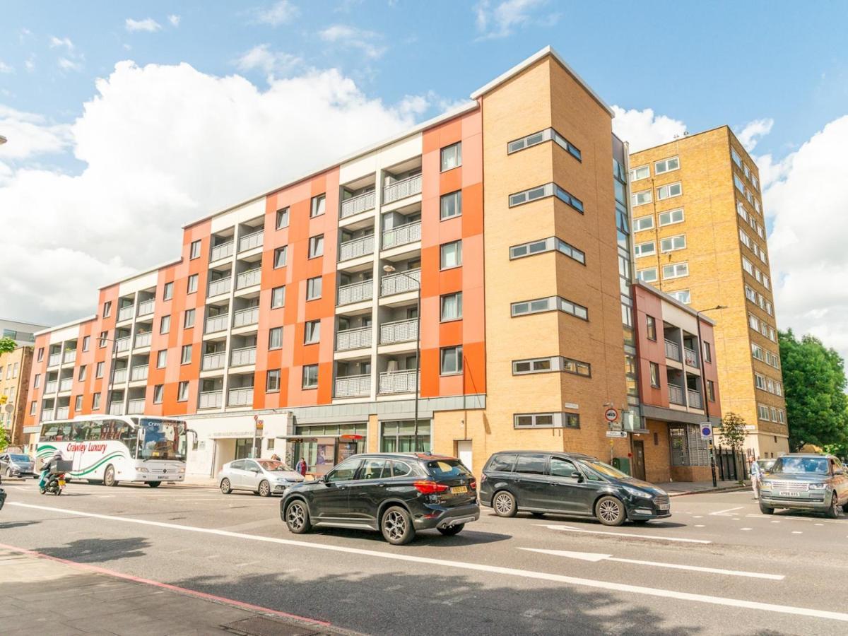 Pass The Keys Cozy With Private Balcony In Whitechapel * Londen
