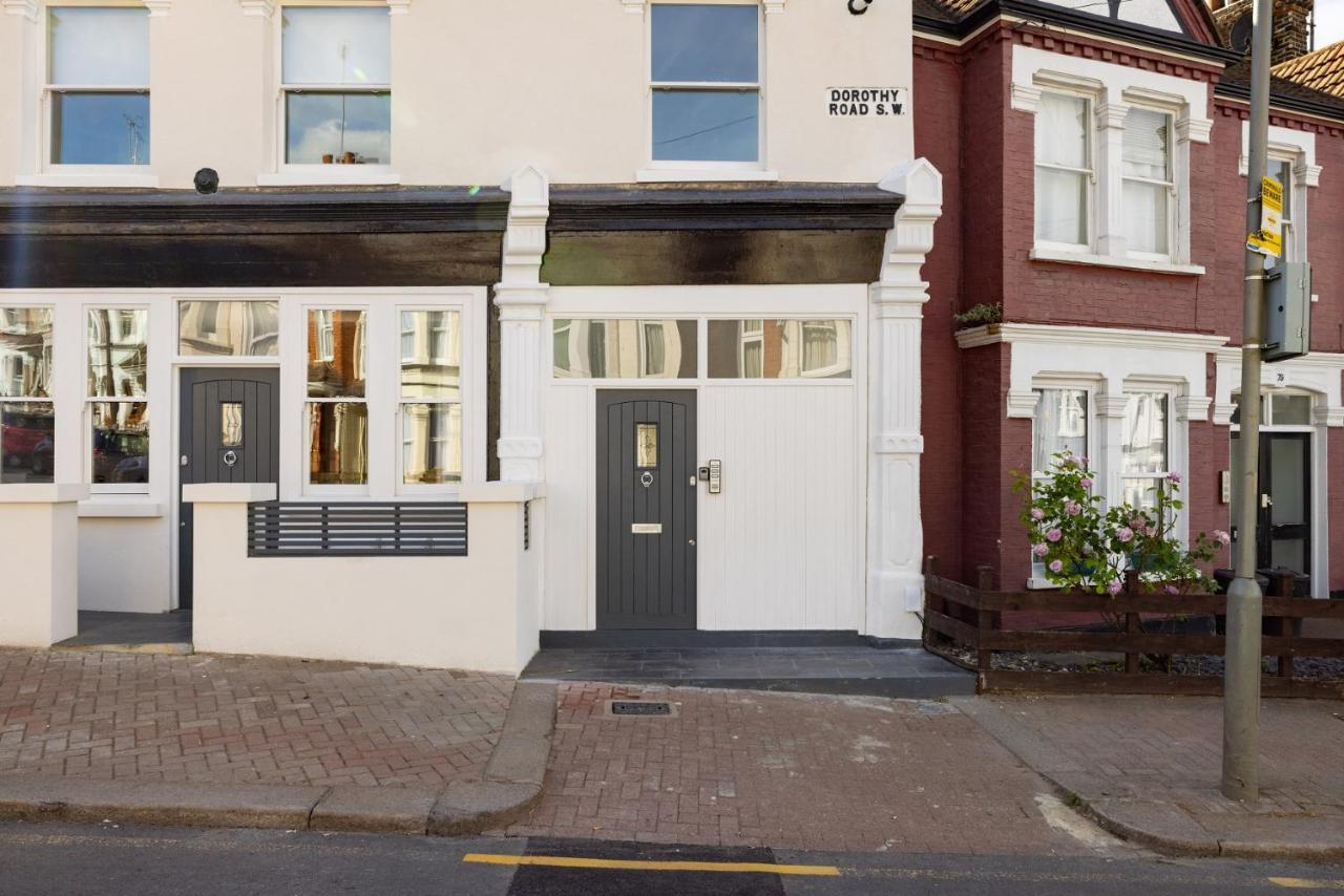 The Battersea Secret - Trendy 3bdr Flat With Patio London