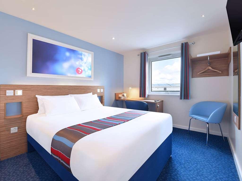 Travelodge Finchley Hotel *