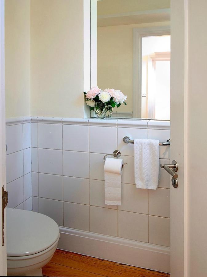 Serene Townhouse With Parking Сasa de vacaciones *