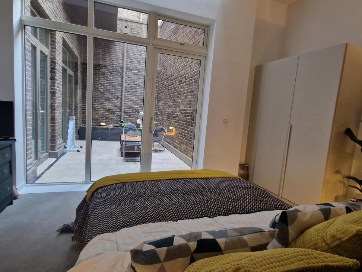 Lovely 2 Bedroom Apartment. Free Private Parking Appartement *
