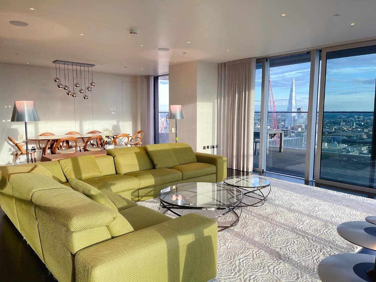 Homestay One Bedroom In Luxury On 30th Floor In Central With Breathtaking Skyline View Of Major Landmarks In *