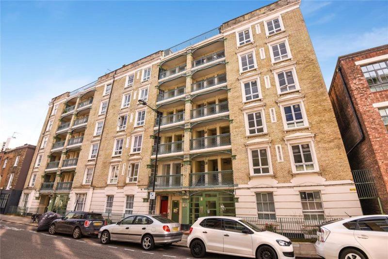 Well Located 2 Bedroom In Kings Cross *