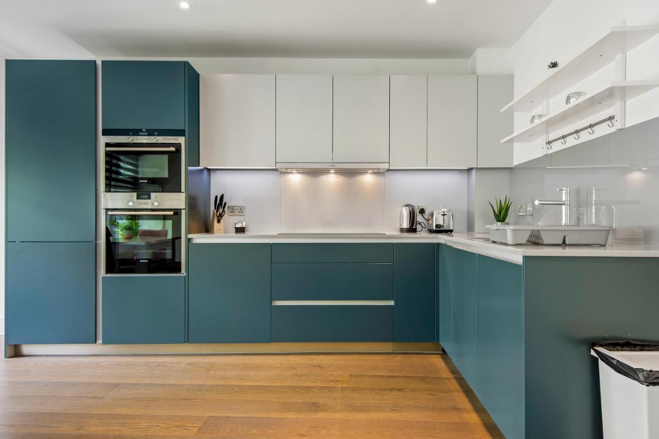 Mysquare Three Bedroom Serviced In Old Street Apartment London