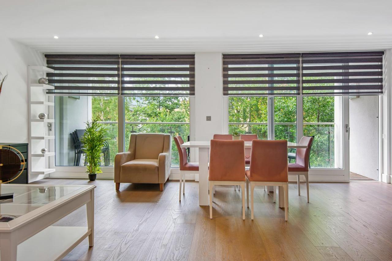 Mysquare Three Bedroom Serviced In Old Street * London