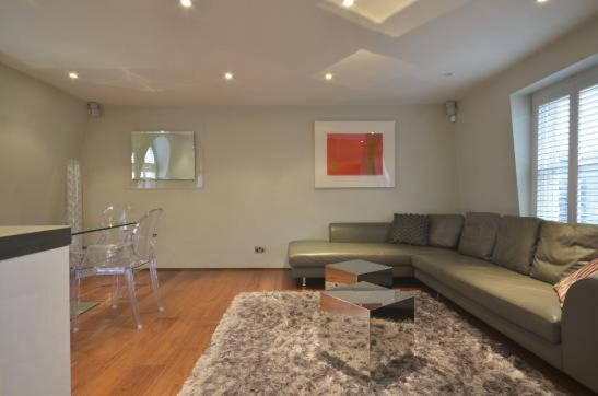 The Kensington Apartment
