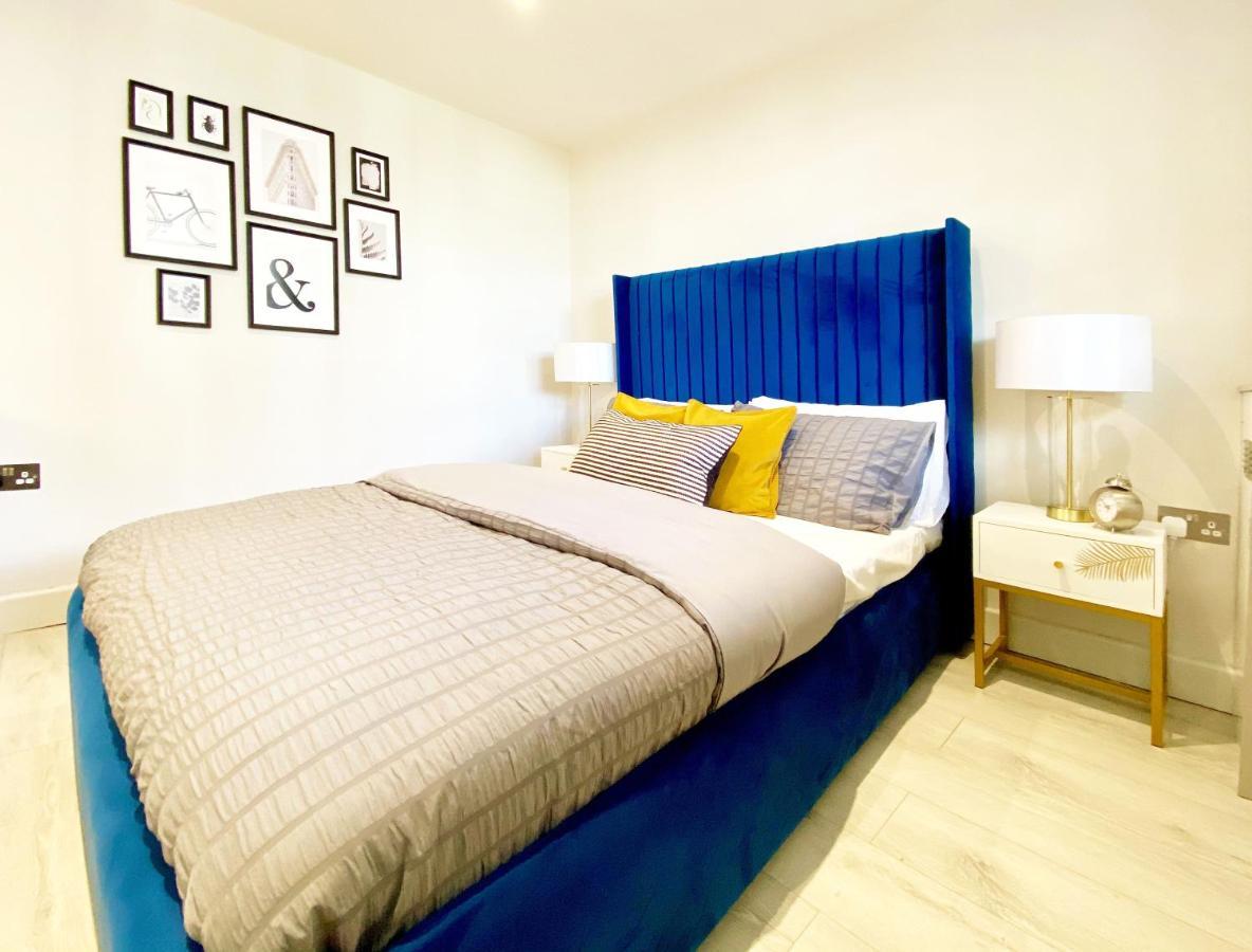 Apartment Perfect Location- 5 Minutes From Tower Bridge ! 8 Minutes Walk From Tube London