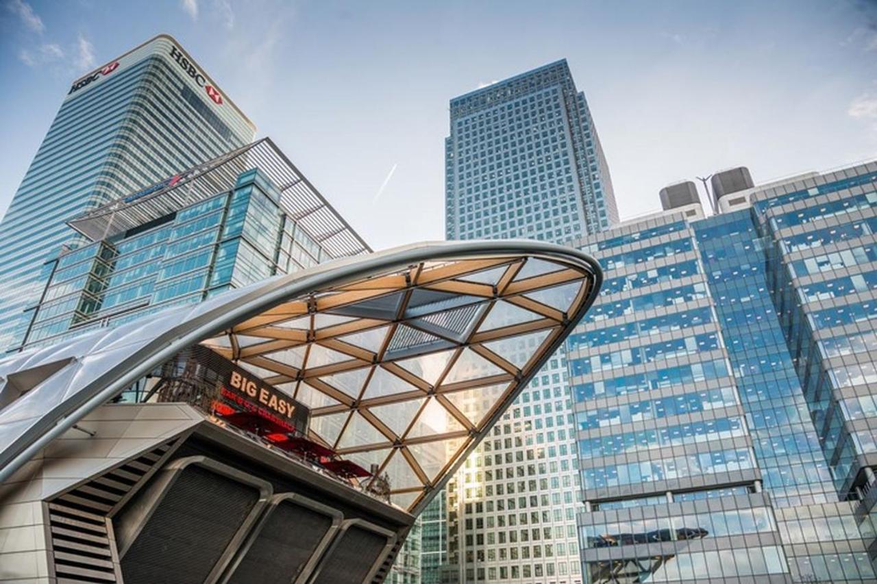 Appartement Livestay-modern 3 Bed Apt On 8th Floor With Amazing Views Londen