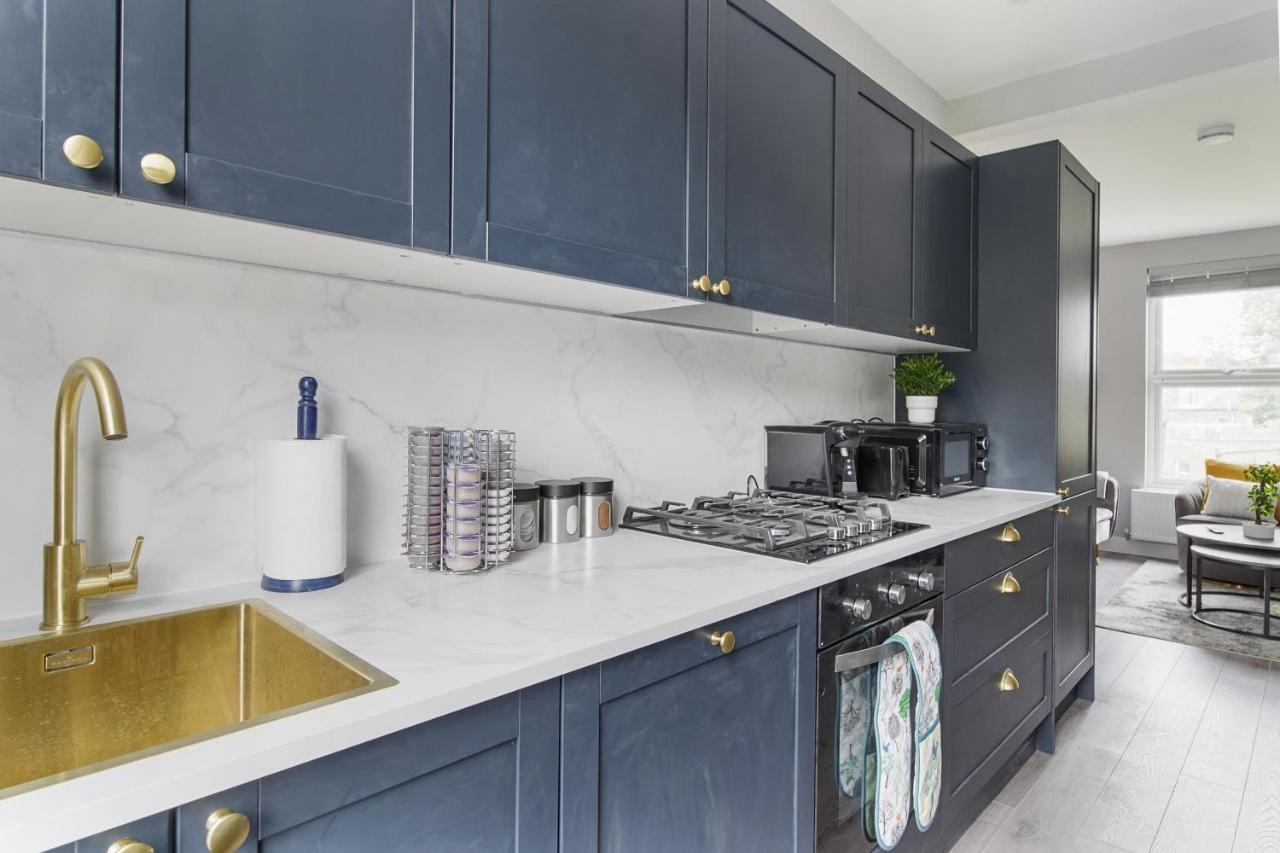 Appartement Stunning 3 Bed 3 Bath Townhouse Londen