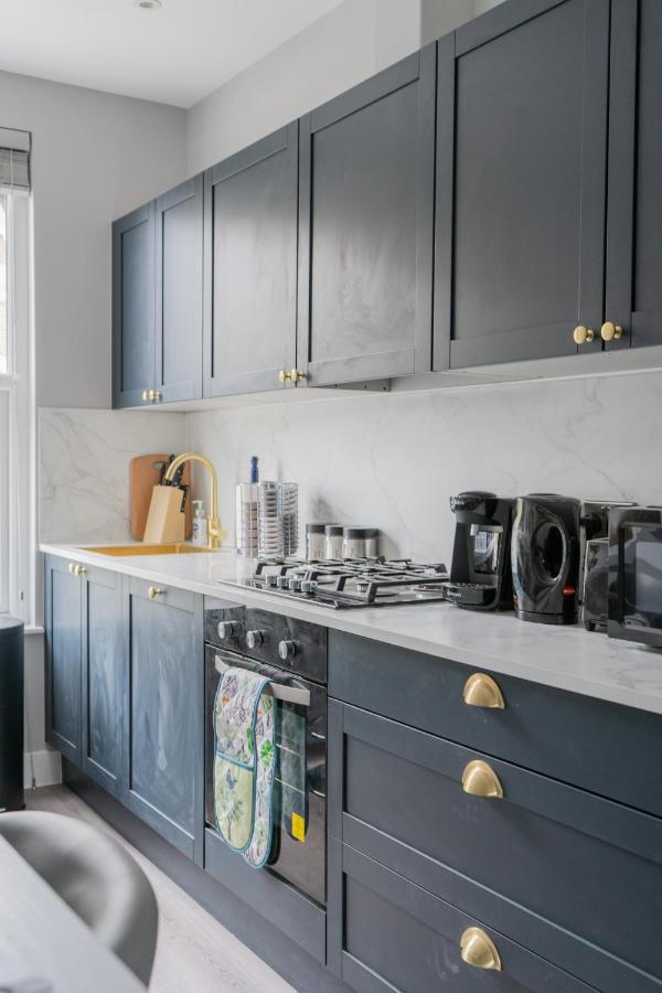 Appartement Stunning 3 Bed 3 Bath Townhouse Londen