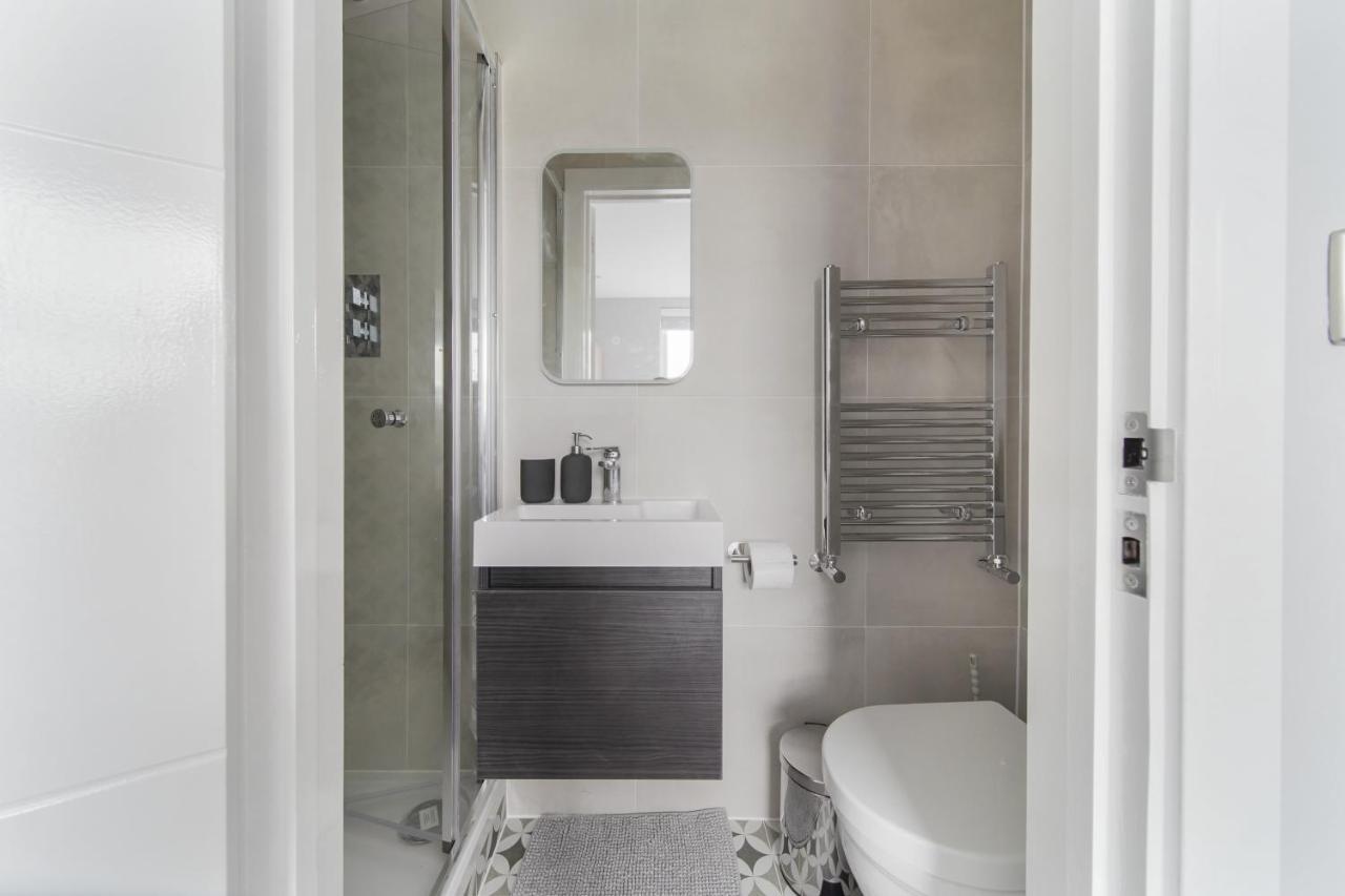 Stunning 3 Bed 3 Bath Townhouse Londen